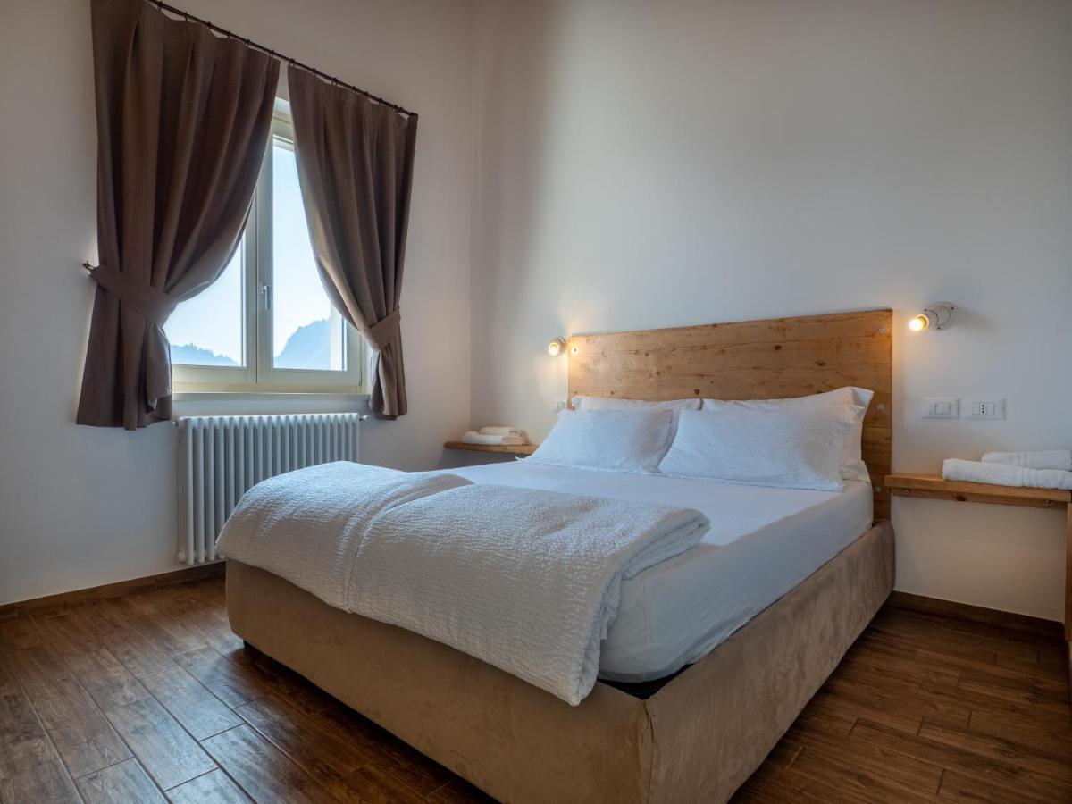 Oasi Da Vinci Aparthotel Tignale Ngoại thất bức ảnh